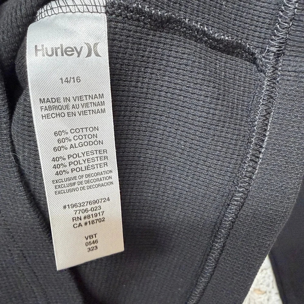 Hurley Thermal Shirt Boy's Youth Size 14/16 black Long Sleeve Winter School
